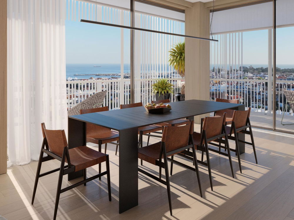 4 bedroom flat with balcony and parking in Cascais 1586938153