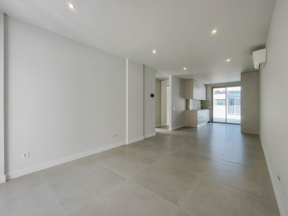 2 bedroom flat with terrace and garage in Cabanas, Tavira 1034378753