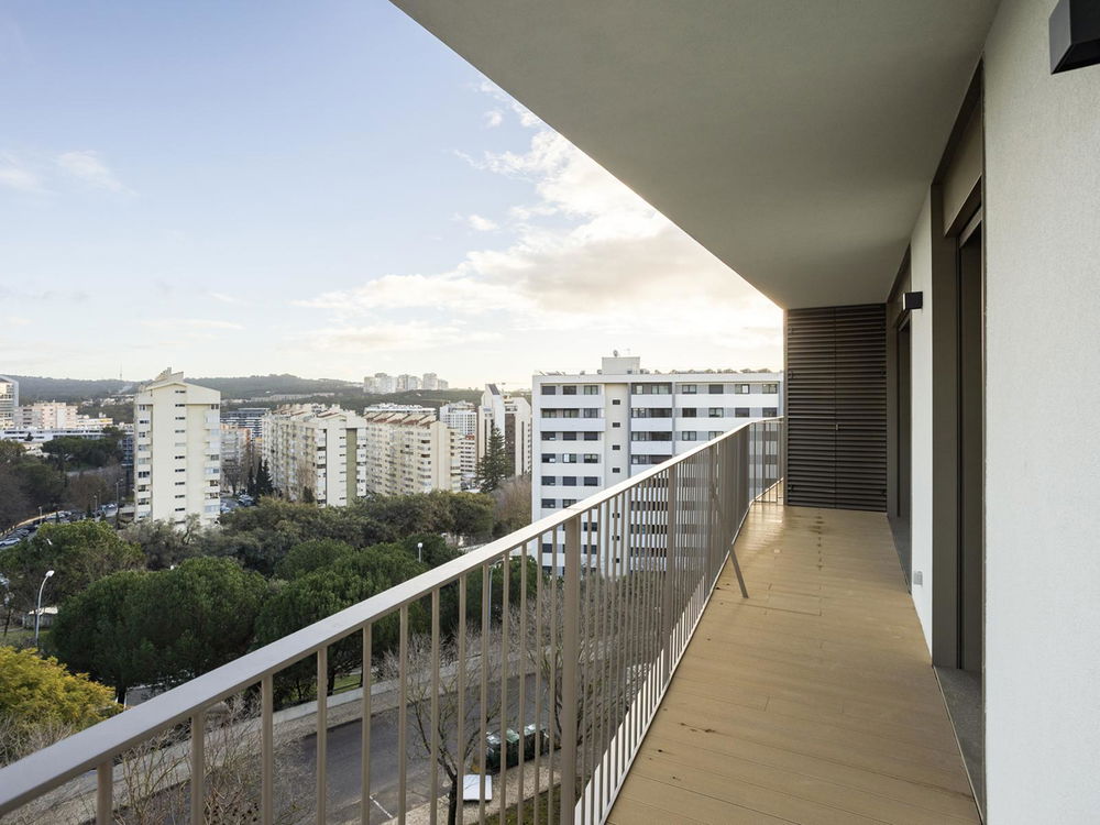 New 2 bedroom flat, with balcony and parking, in Miraflores 148742981