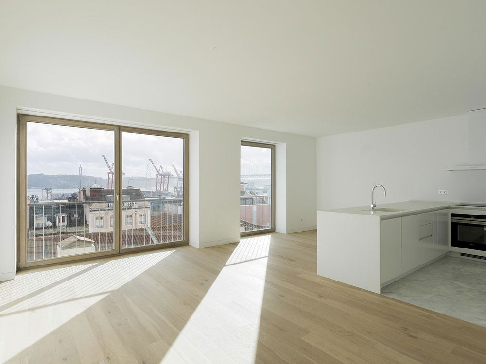 2 bedroom flat in Estrela, Lisbon, with river view and garage 2729710597