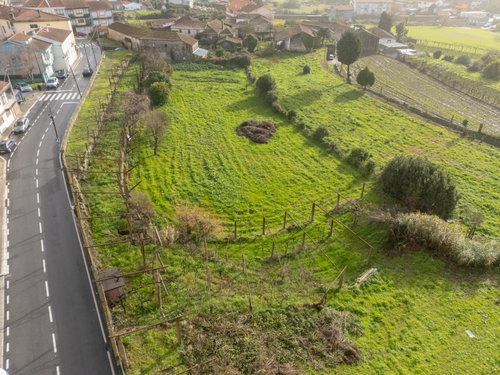 Farm with land, for recovery, in Santegãos 3882030879