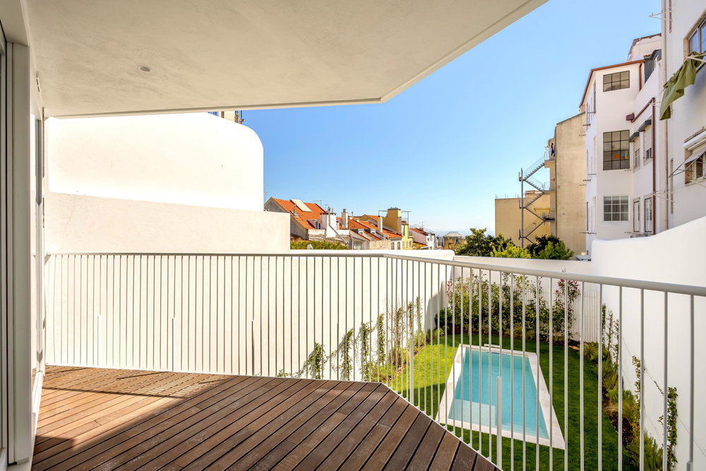 2 bedroom duplex flat with garden, pool and river view, in Lapa 1673955203