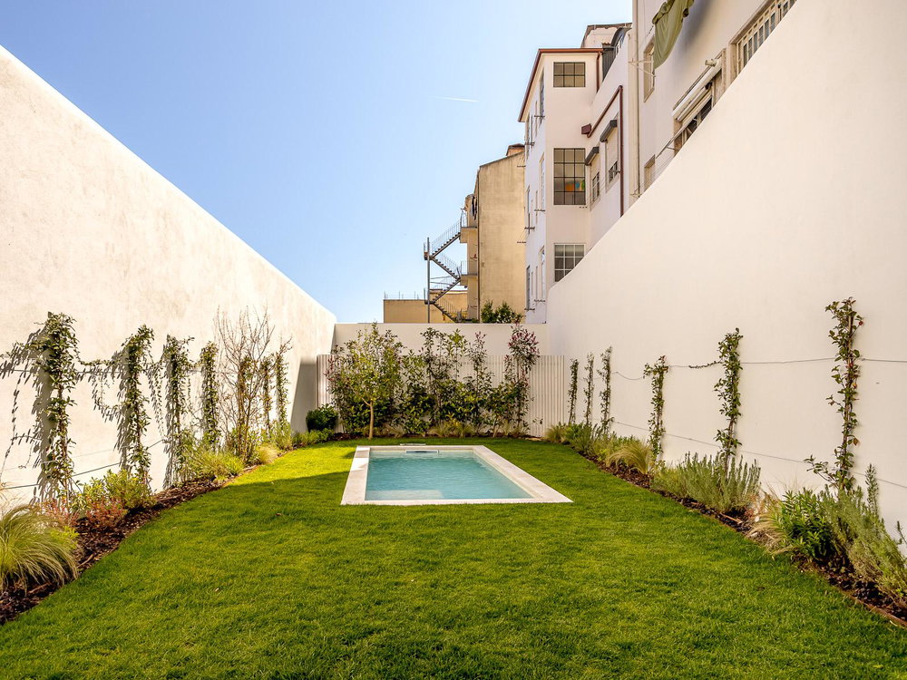 2 bedroom duplex flat with garden, pool and river view, in Lapa 1673955203