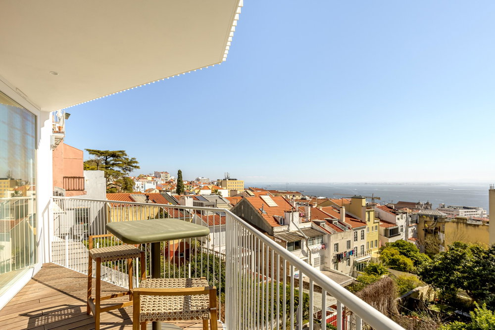 3 bedroom duplex flat, with terrace and 2 parking lots, in Lisbon 3100712098