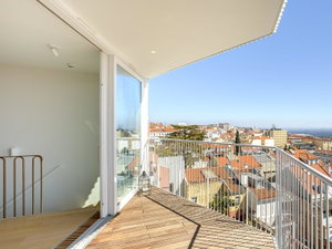 3 bedroom duplex flat, with terrace and 2 parking lots, in Lisbon 3100712098