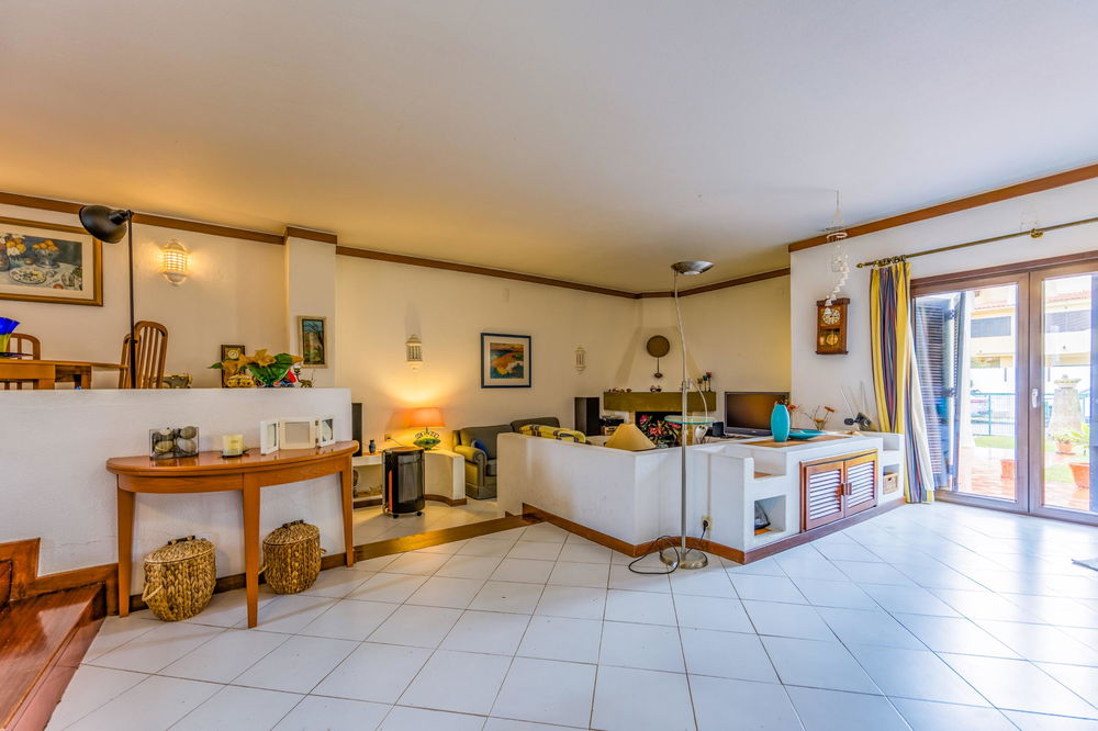 3+1 bedroom semi-detached house with pool and garden, in Albufeira, Algarve 4222880798