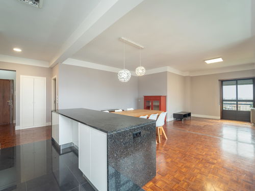 3 bedroom flat, with sea view, in Praça da Pedra Verde 1821315511