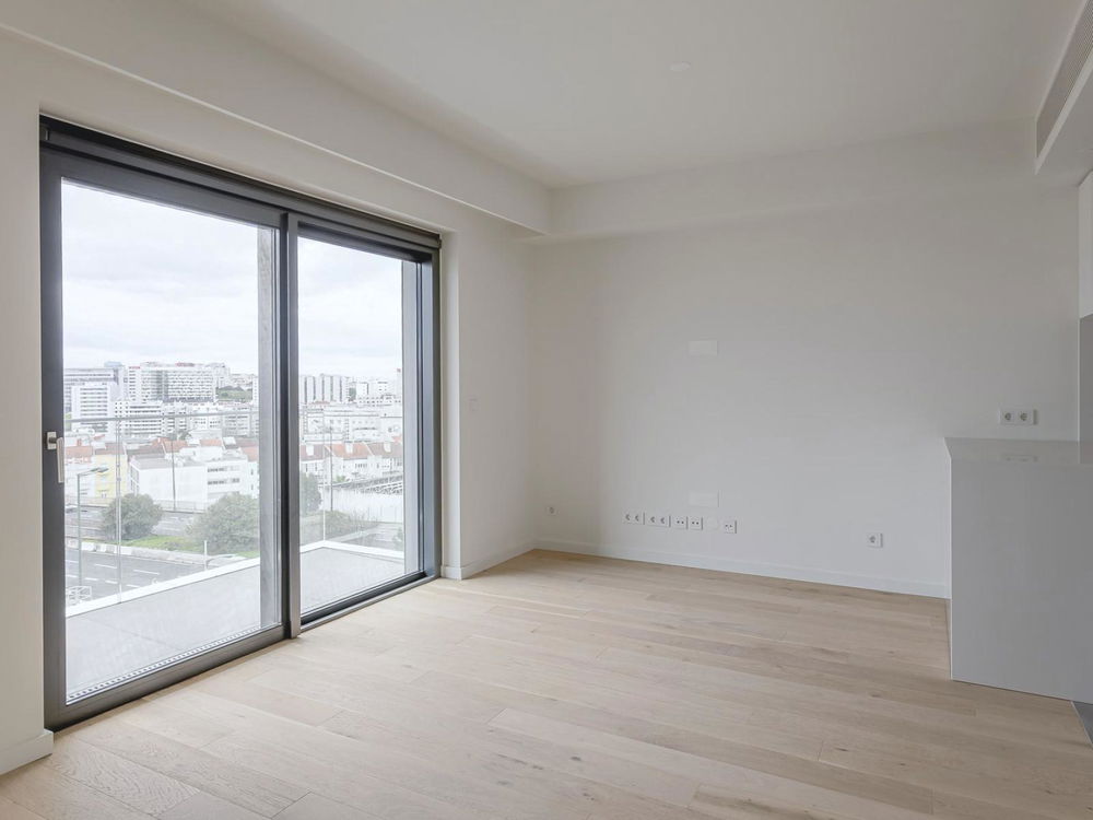 1 bedroom flat Avenidas Novas, Lisbon, with balcony and swimming pool 3372680339