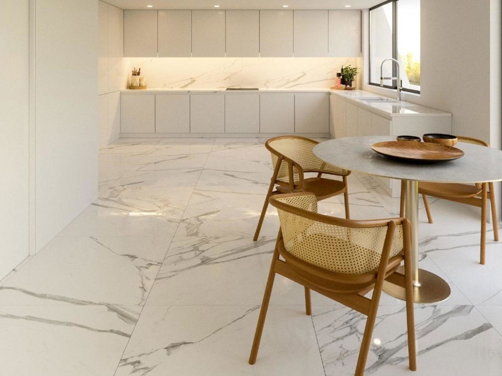 2 bedroom flat with balcony and garage 1128501480