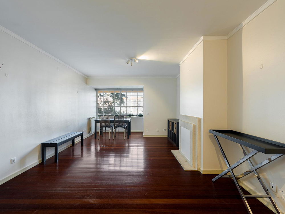 2 bedroom flat in gated community with swimming pool, in Cascais 1669944147