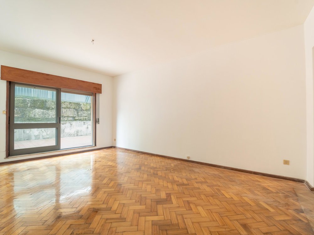 2 bedroom flat with terrace of 40m2, in Costa Cabral, Porto 3393619002