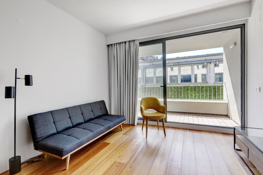 2 bedroom apartment with parking and terrace, in Saldanha 840299992