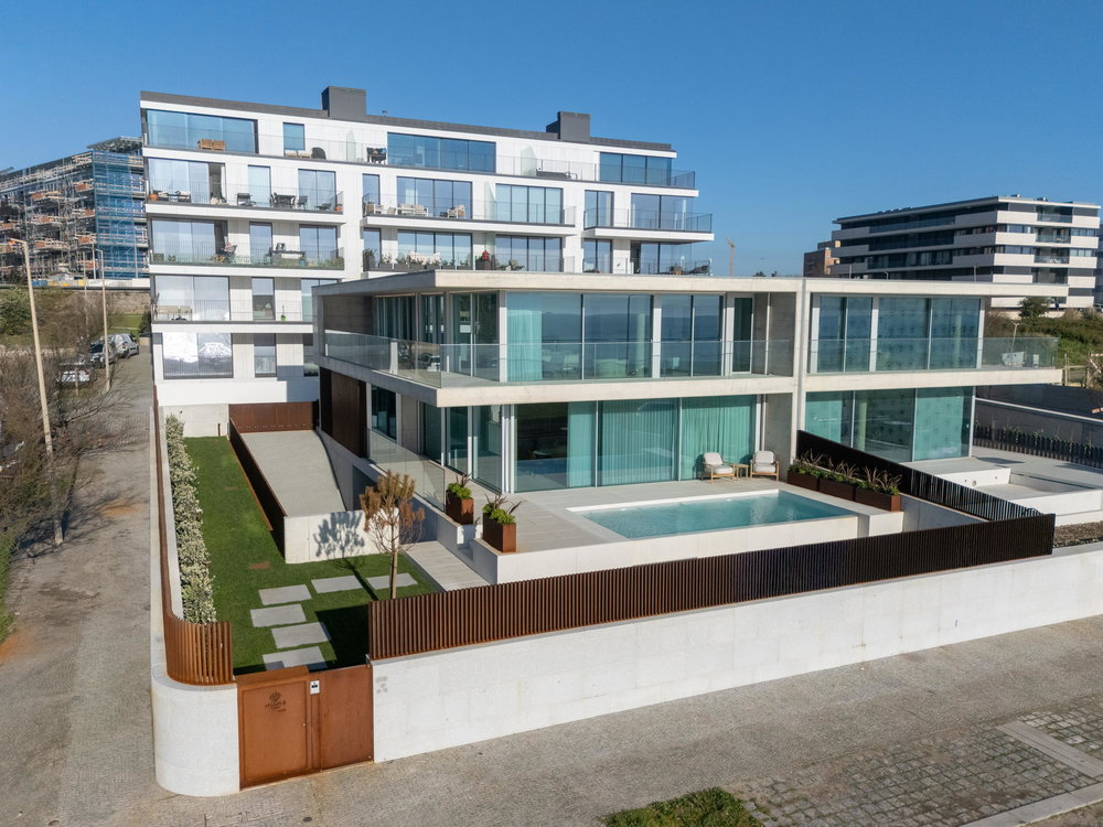 Luxury 5 bedroom villa with garden and swimming pool in Vila Nova de Gaia 568793457