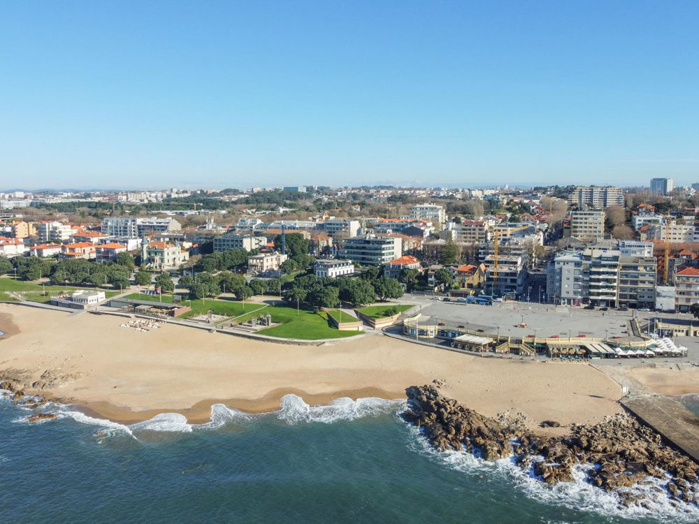 3 bedroom flat with balcony and parking in Quinta da Moreira 273668032