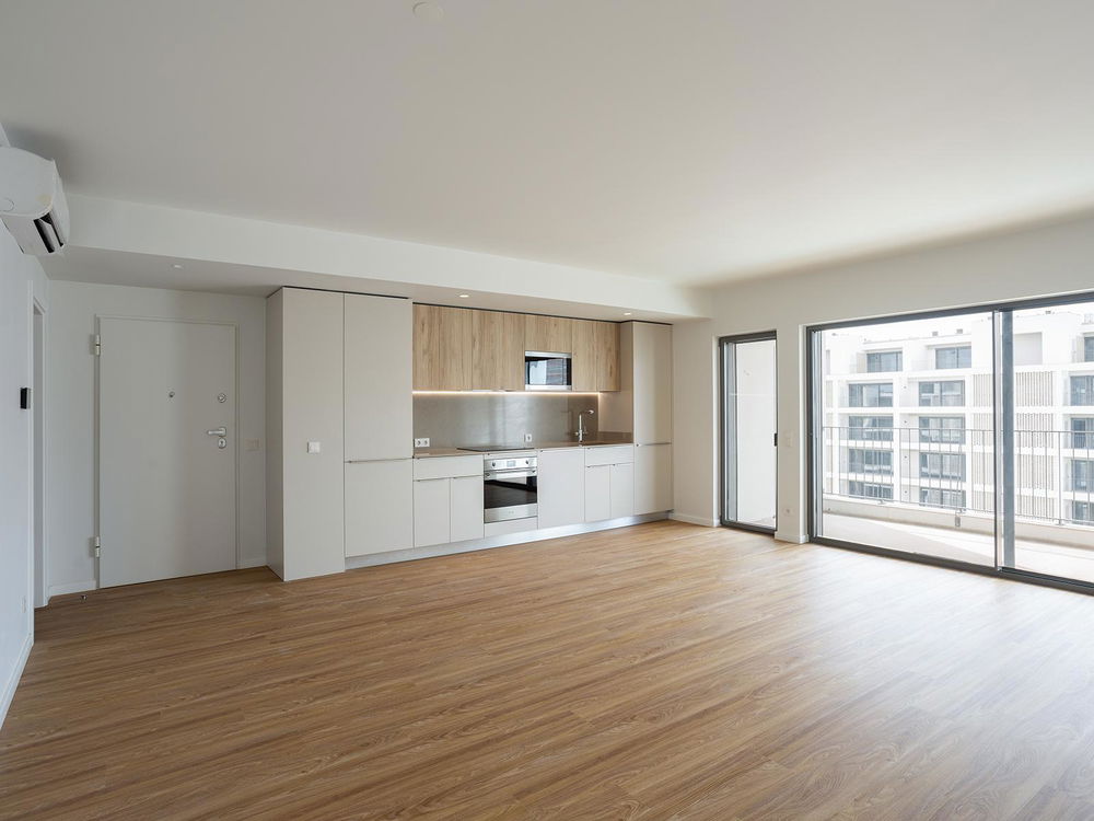 2 bedroom apartment with balcony in a new development in Loures 403743540