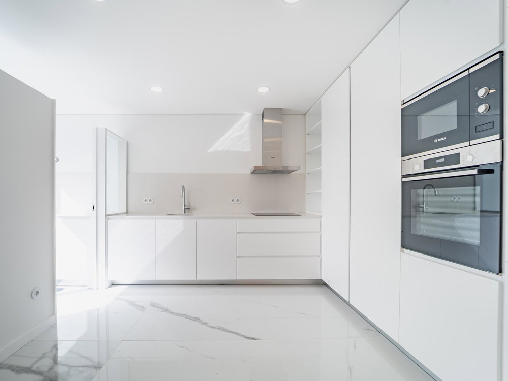 Renovated 3 bedroom flat on Avenida da Boavista 2721889428