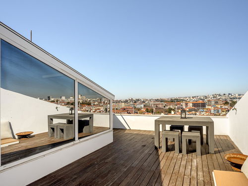 3 bedroom flat with terrace in Arroios, Lisbon 484566083