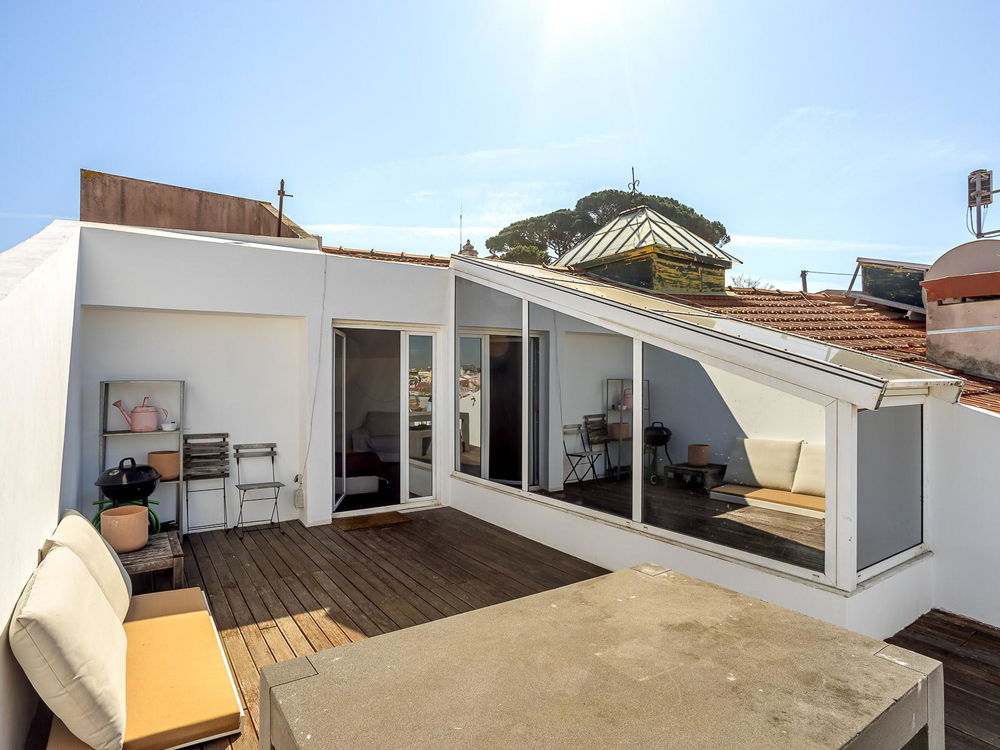 3 bedroom flat with terrace in Arroios, Lisbon 484566083