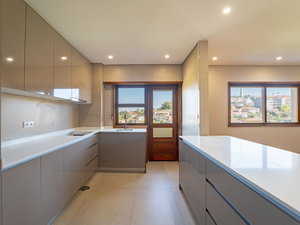 3 bedroom flat on Avenida da República 525302476