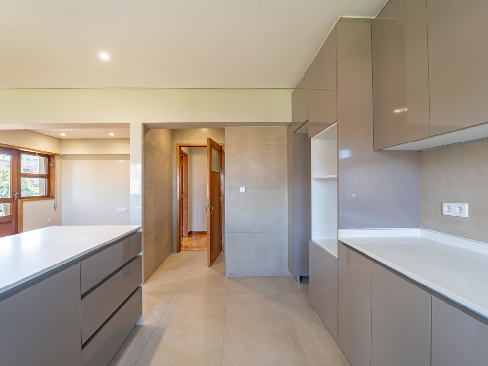 3 bedroom flat on Avenida da República 525302476