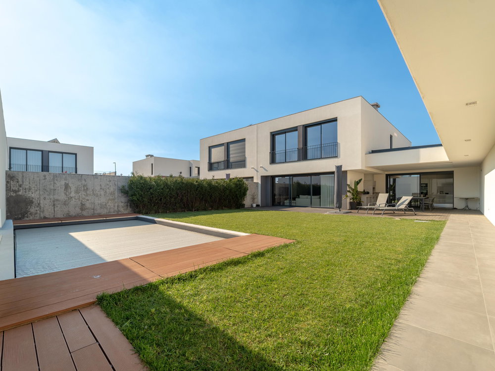 5 Bedroom Villa with Pool and Garden, in Valadares 2220829849