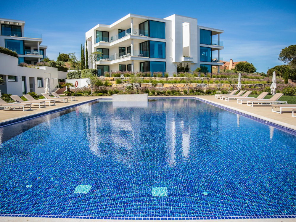 2 bedroom flat with terrace in Monte Rei Golf & Country 2172619397