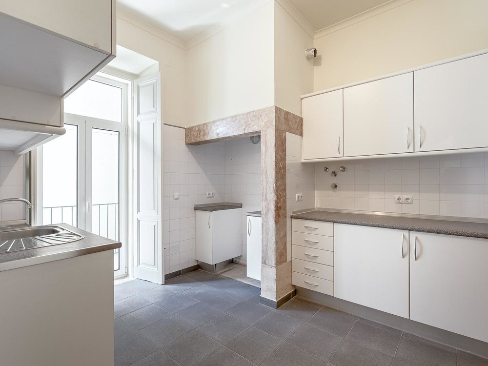 3 bedroom flat, with balcony, in Campo de Ourique 2268582017