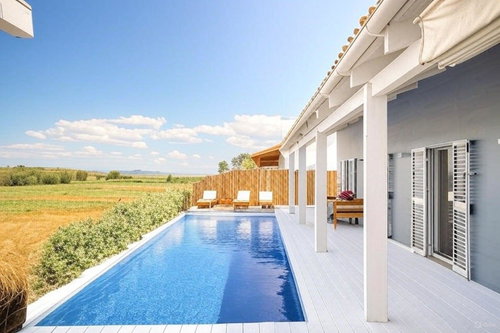 4 bedroom villa in Possanco with infinity pool and open views 1202911859