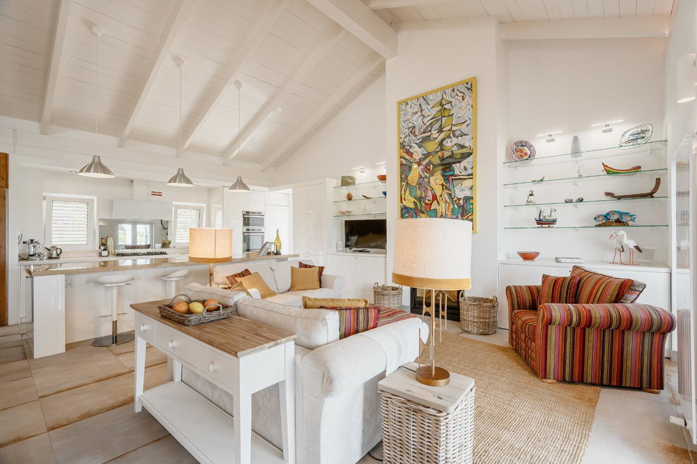4 bedroom villa in Possanco with infinity pool and open views 1202911859