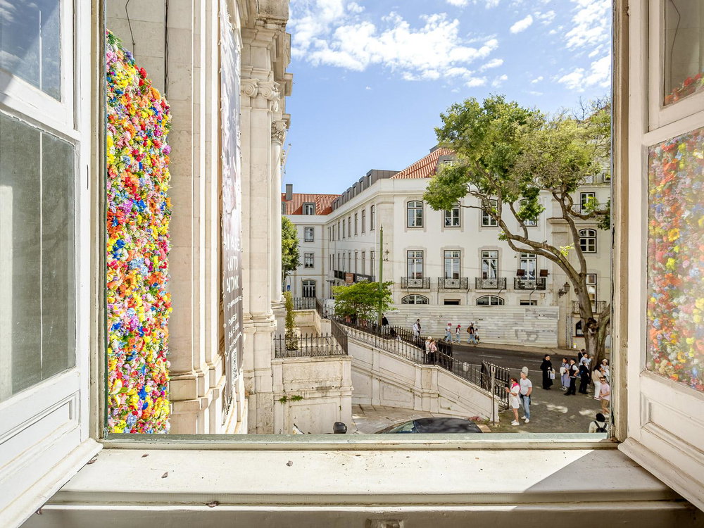 Commercial overstore in Largo de Santo António da Sé in Lisbon 327424792