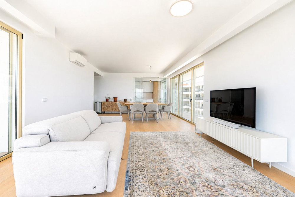 3 bedroom flat, with sea view and garage, Faro, Algarve 1668323371