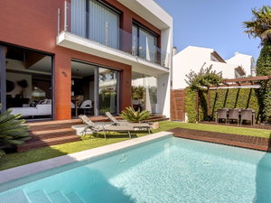 Contemporary villa with garden and pool in Carcavelos 2824684543