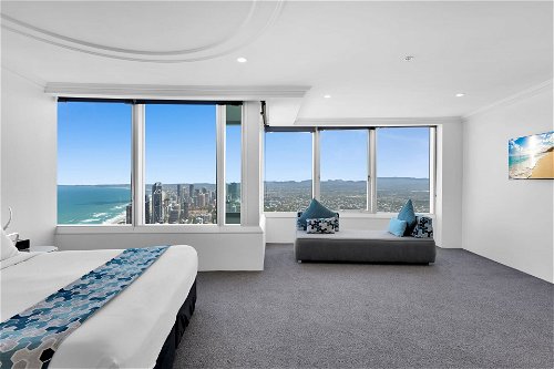 Apartment For Sale in Surfers paradise 1300997142