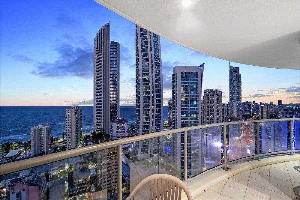Apartment For Sale in Surfers paradise 2387358900