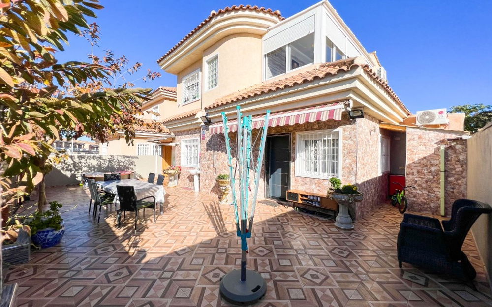 Punta Prima · Alicante REF #CSPO-49364 · Villa 2531156601