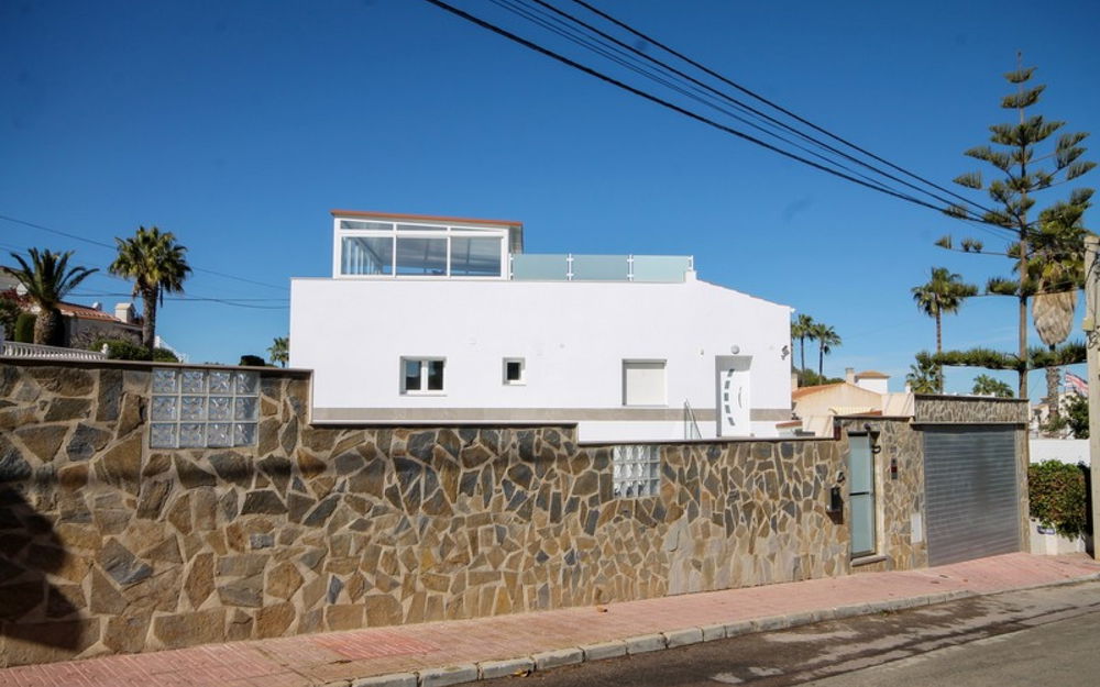 San Miguel De Salinas · Alicante REF #CSPV-47990 · Villa 1780736950