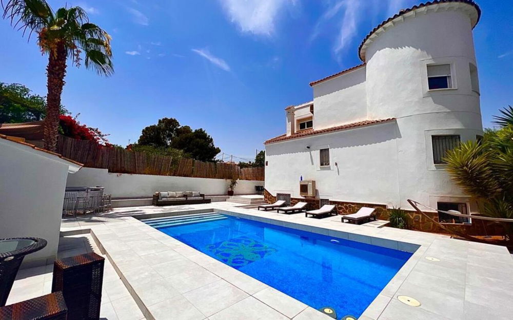 Los Montesinos · Alicante REF #CSPS-69484 · Villa 2558287870