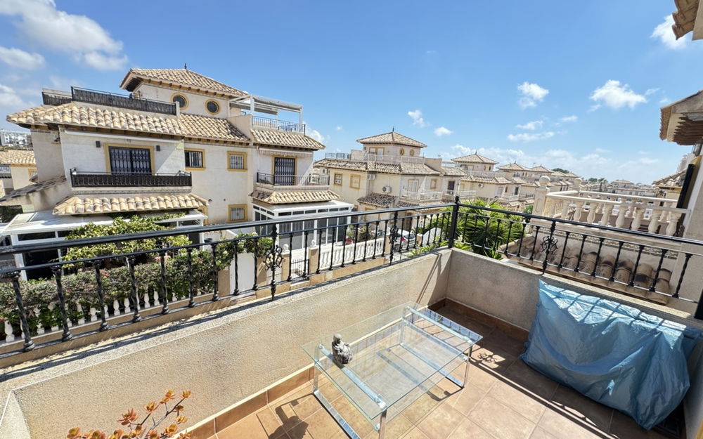 Villamartin · Alicante REF #CSPD-88207 · Townhouse 4162992418