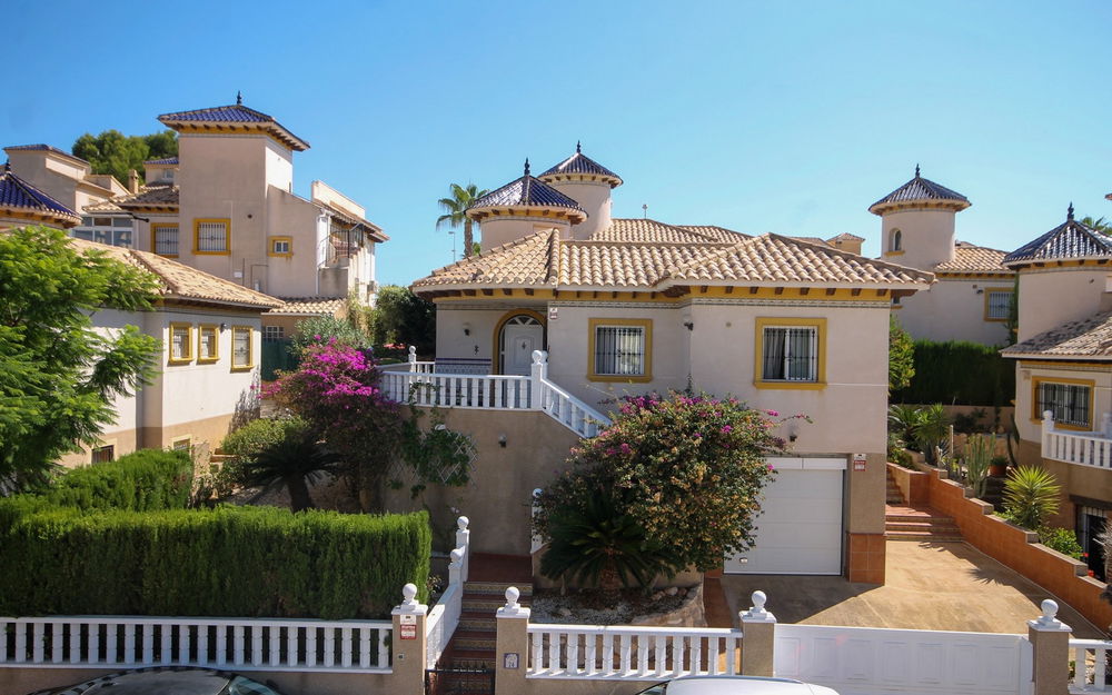 Villamartin · Alicante REF #CSPV-78080 · Villa 2604212907