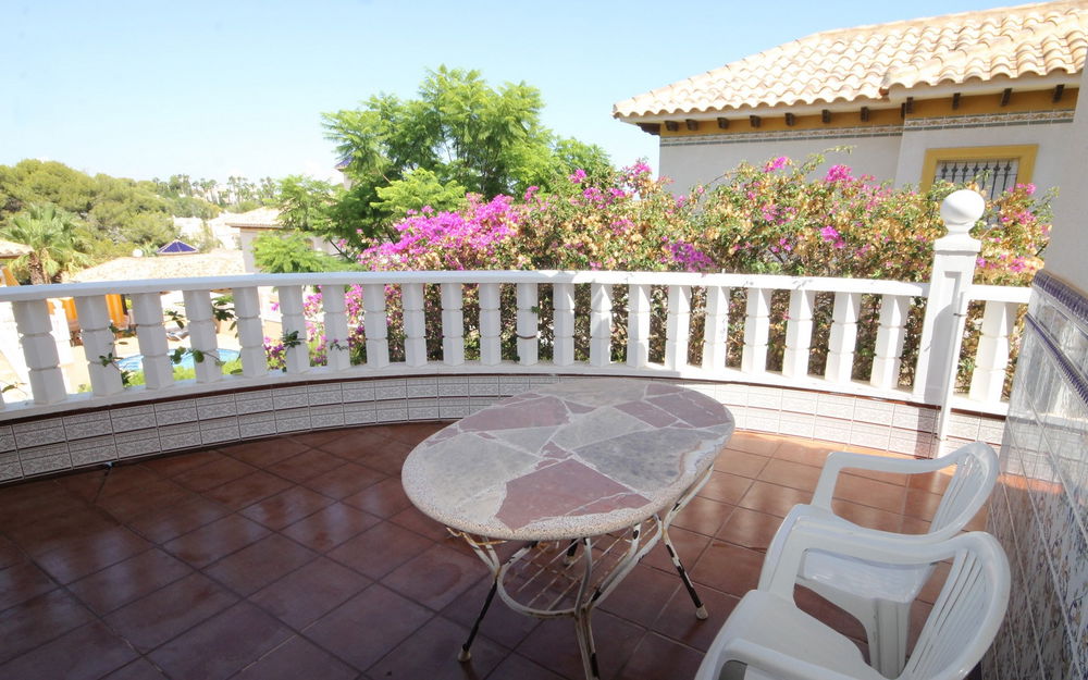 Villamartin · Alicante REF #CSPV-78080 · Villa 2604212907