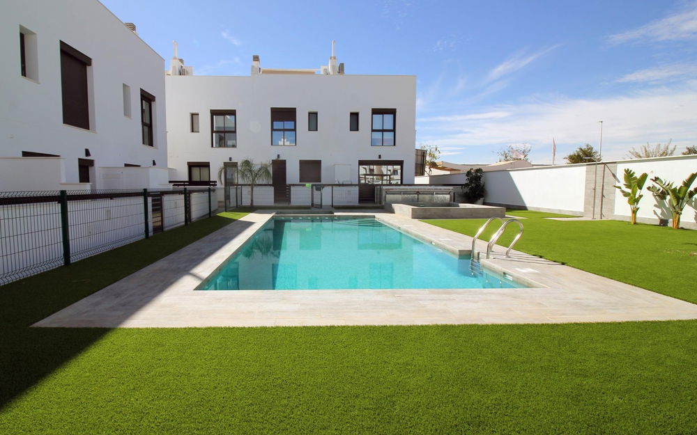 Pilar de la Horadada · Alicante REF #CSPN-25083 · Townhouse 2901196157