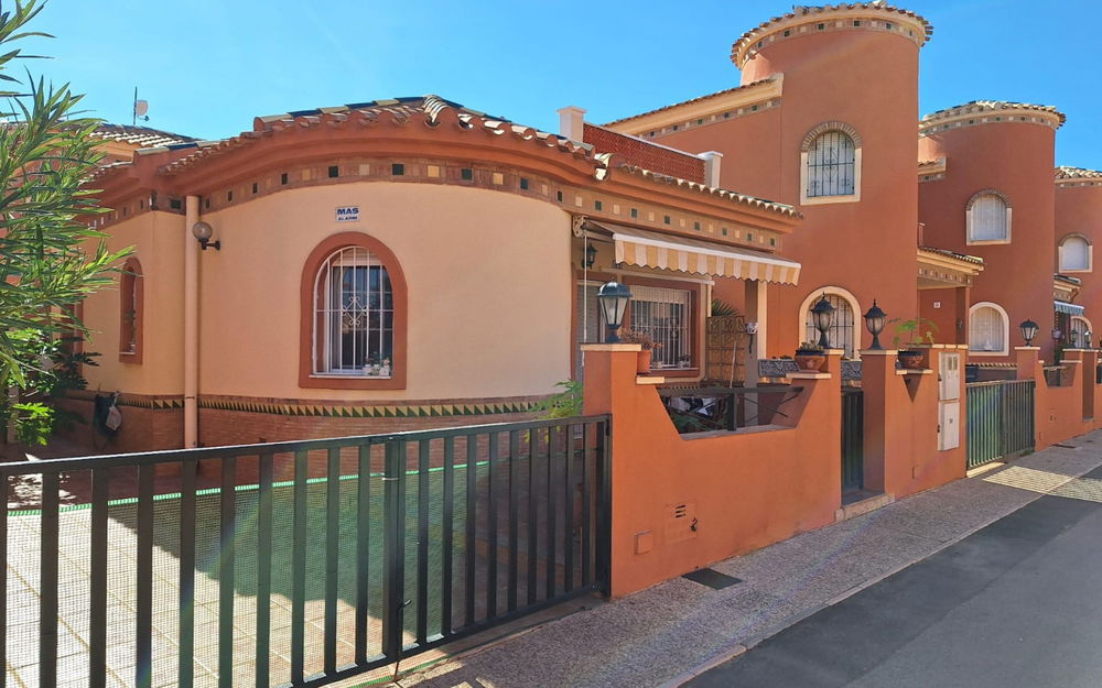 Playa Flamenca · Alicante REF #CSPZ-32444 · Villa 705966409