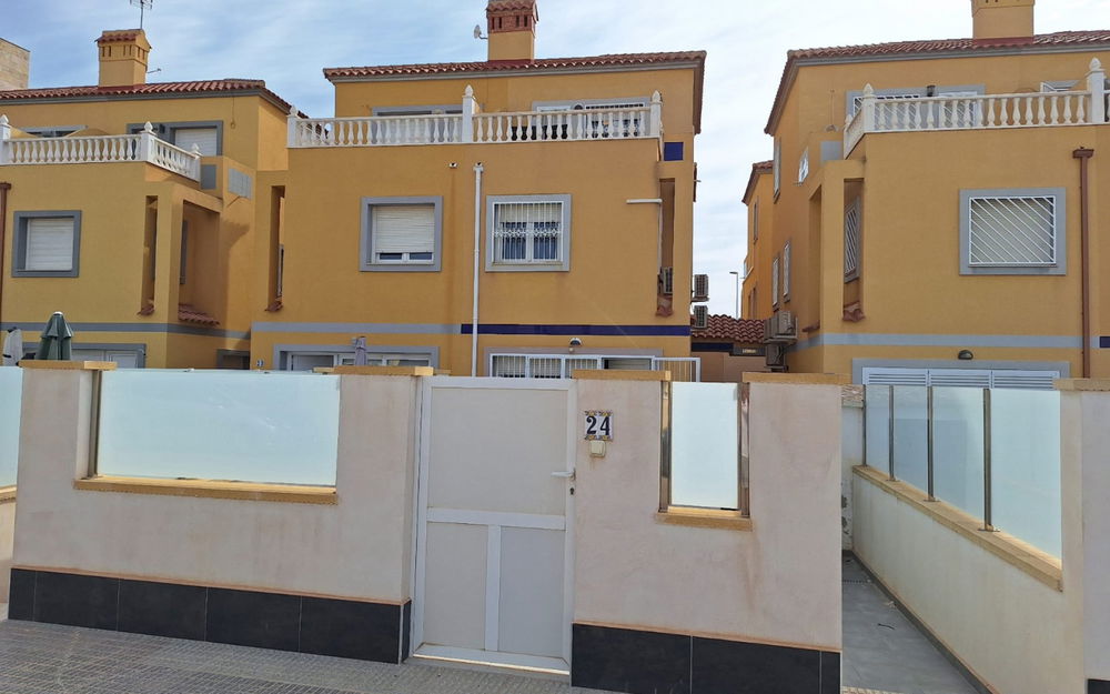 La Zenia · Alicante REF #CSPZ-91640 · Townhouse 1613627801