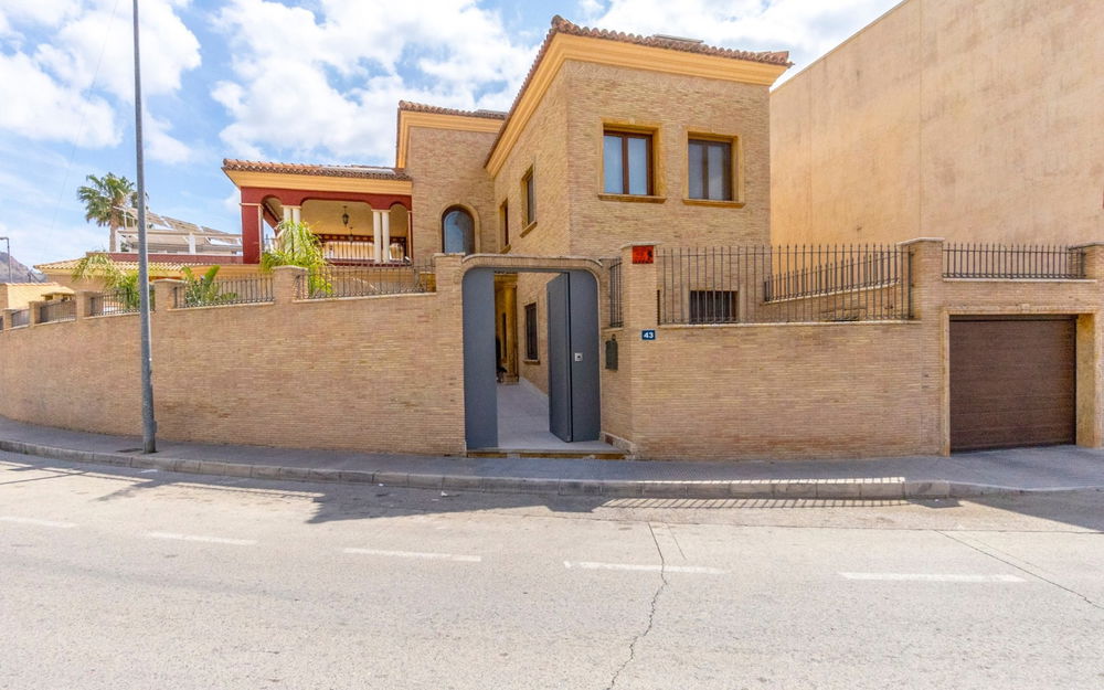 Orihuela · Alicante REF #CSPA-75674 · Villa 3870103987