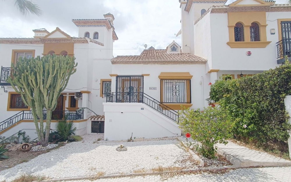 Villamartin · Alicante REF #CSPQ-85833 · Townhouse 2321417182