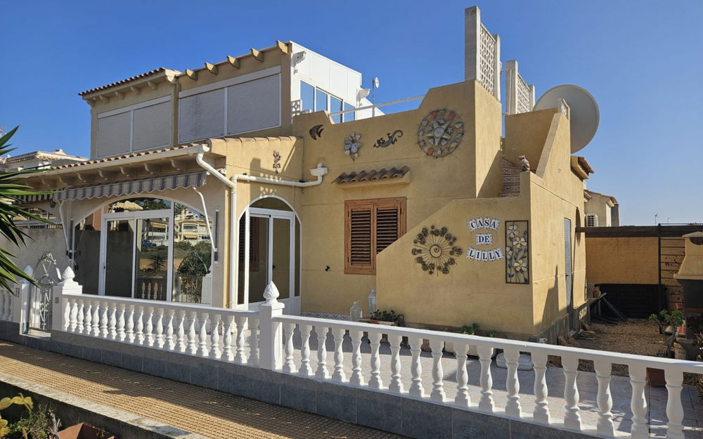 Playa Flamenca · Alicante REF #CSPZ-88936 · Townhouse 585642526