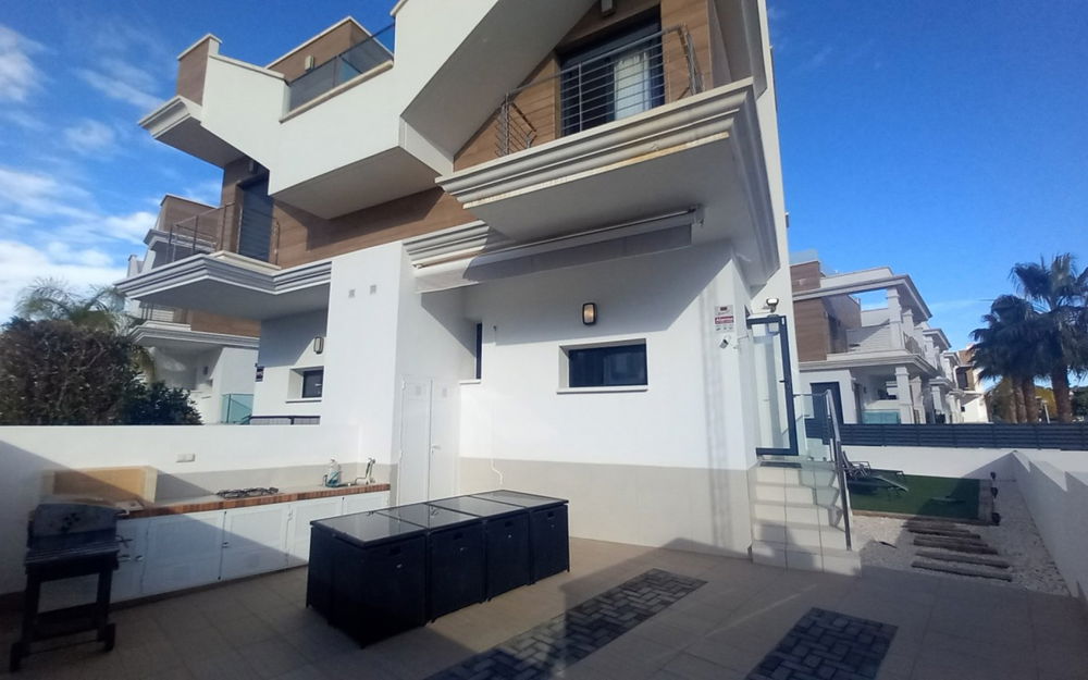 Ciudad Quesada · Alicante REF #CSPB-42970 · Villa 915117705