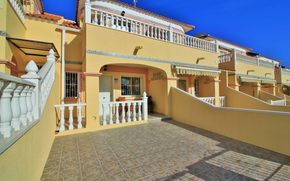 Villamartin · Alicante REF #CSPZ-80971 · Townhouse 306186410