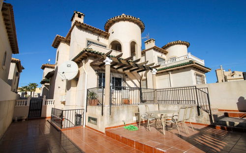 Villamartin · Alicante REF #CSPV-48071 · Villa 960934794