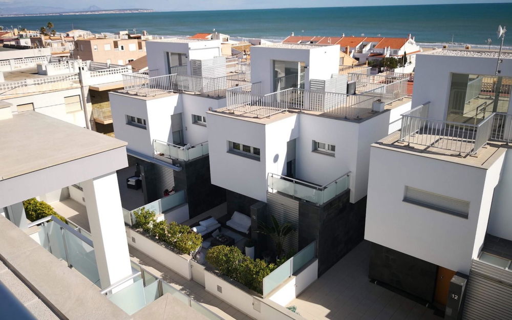 Guardamar Del Segura · Alicante REF #CSPG-27216 · Townhouse 3352330770
